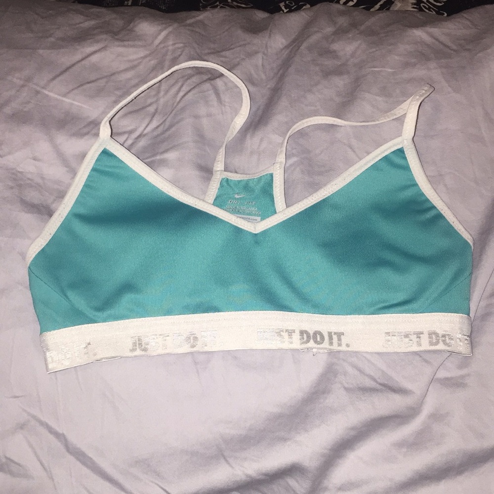 Sports bra